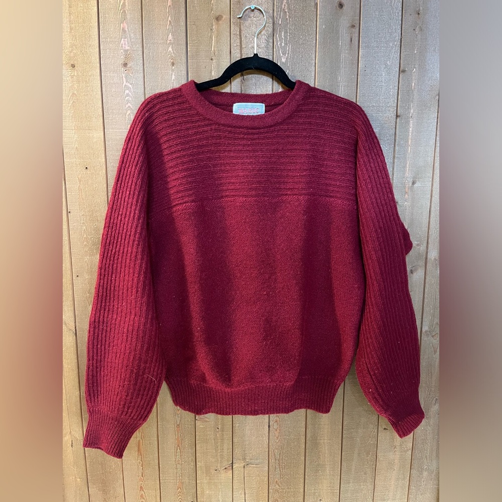 Red, Independtly Basic wool sweater